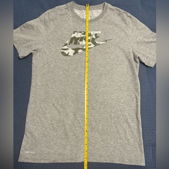 Nike Dri Fit Swoosh Logo Tee T Shirt Mens Size L Gray Short Sleeve Camo Logo - Picture 7 of 8